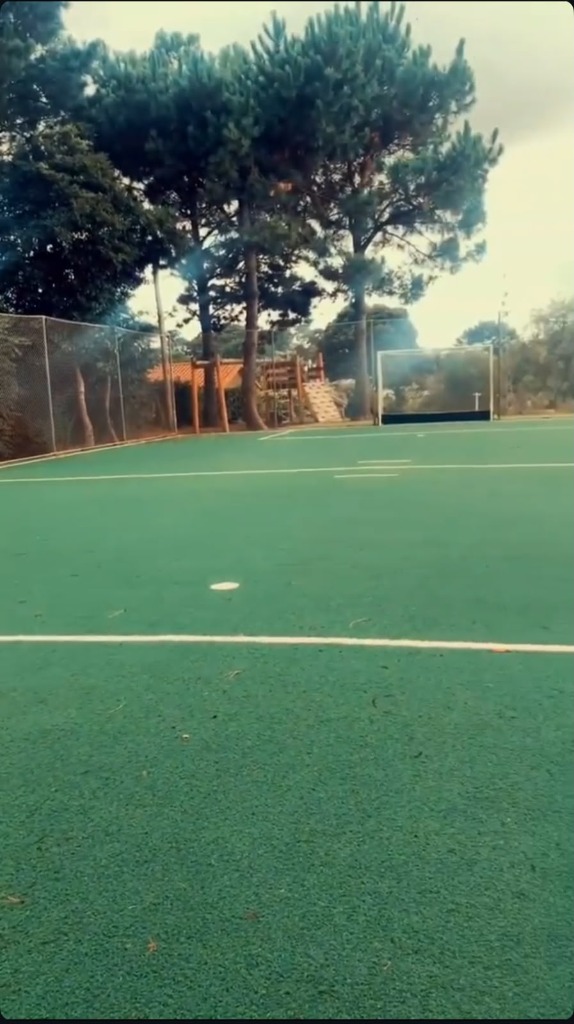 Cancha de pasto sintético polideportiva